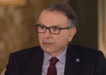 Θάνος Ασκητής: Έξι στους δέκα άντρες με 10-15 χρόνια γάμου αυνανίζονται κάθε βράδυ κρυφά από τις γυναίκες τους