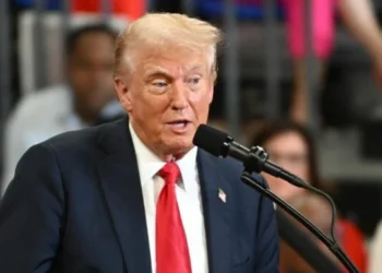Η «βόμβα» Τραμπ για το Ιράν βυθίζει το πετρέλαιο – «Είμαστε κοντά σε συμφωνία»