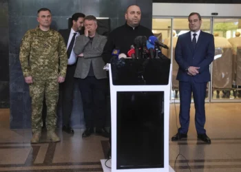 «Η Ρωσία μας απείλησε με αιώνιο πόλεμο» – Προσφέρει το Βατικανό για νέες διαπραγματεύσεις ο πάπας Λέων ΙΔ’