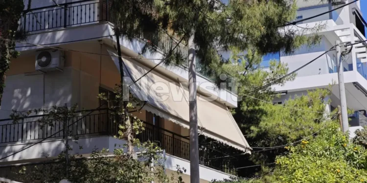 Άγρια δολοφονία στο Χαϊδάρι: Γιος σκότωσε με μαχαίρι τη μητέρα του – Ειδοποίησε ο ίδιος την Αστυνομία