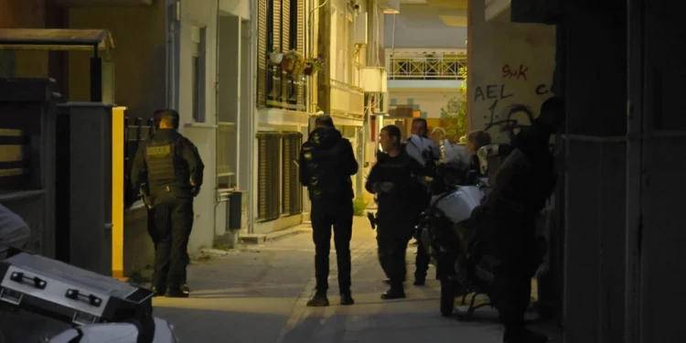 Γυναίκα βρέθηκε δολοφονημένη στη Λάρισα – Έχει συλληφθεί ο γιος της και ένας ανιψιός της