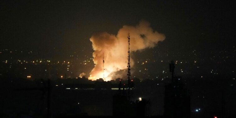 Επιχείρηση «Rising Lion»: Στις φλόγες ξανά η Μέση Ανατολή