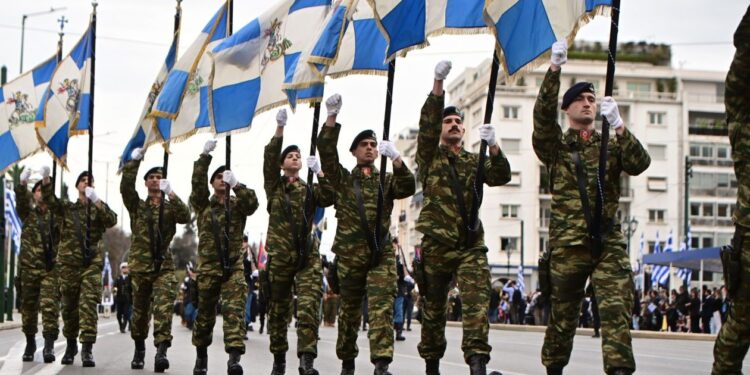 Γιατί η Ελλάδα είναι από τις χώρες του ΝΑΤΟ που δαπανούν τα περισσότερα στην άμυνά τους