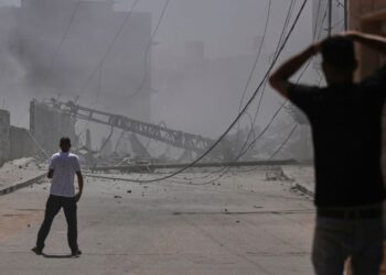 «Παρέμβαση των Ηνωμένων Πολιτειών θα οδηγούσε σε ολοκληρωτικό πόλεμο», λέει ο Χαμενεΐ