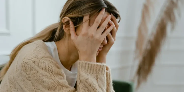 Βόλος: 38χρονη ανακάλυψε πως ο σύζυγός της διακινούσε γυμνές φωτογραφίες της