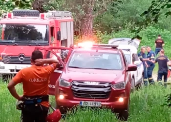 Δράμα: Χωρίς τις αισθήσεις του βρέθηκε ο ορειβάτης που έπεσε σε γκρεμό αφού τον έσπρωξε αρκούδα