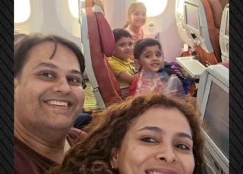 Η τραγική selfie οικογένειας μέσα από το αεροσκάφος που έπεσε στην Ινδία – Τι οδήγησε στη συντριβή, όλα τα σενάρια