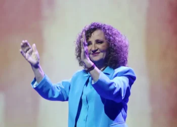 Γλυκερία: Ξέσπασμα για τις φωτογραφίες της από το Ισραήλ – «Για δύο λεπτά δημοσιότητας μας ξεφτιλίζετε;»