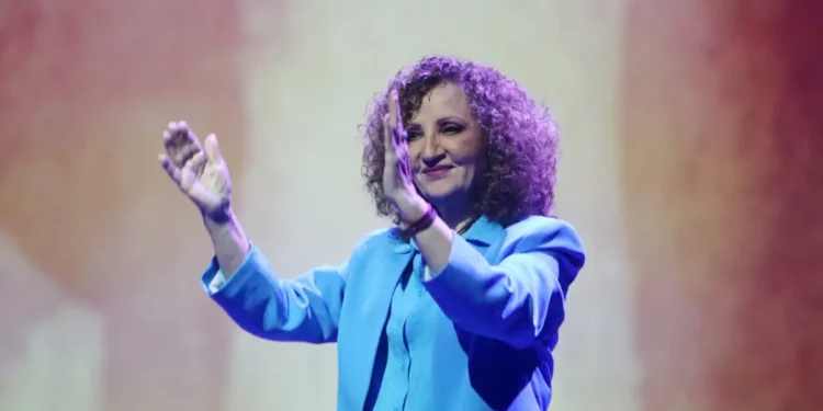 Γλυκερία: Ξέσπασμα για τις φωτογραφίες της από το Ισραήλ – «Για δύο λεπτά δημοσιότητας μας ξεφτιλίζετε;»