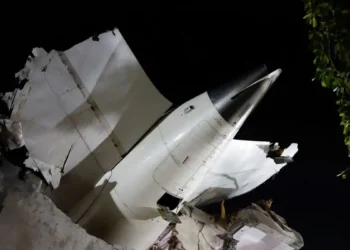 Ινδία: Πάνω από 290 οι νεκροί από τη συντριβή του αεροπλάνου της Air India – Βρέθηκε ένας που σώθηκε από την τραγωδία