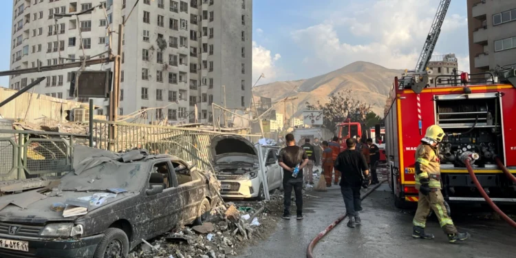 Άμεση ανάλυση: Στόχος του Ισραήλ να ρίξει το θεοκρατικό καθεστώς της Τεχεράνης