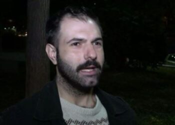 “Εξερράγη” ο Γιώργος Καρκάς – “Ο Πασχάλης Τσαρούχας ξυλοκοπούσε πρώην συντρόφους του”