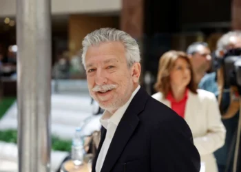 Κοντονής: Μια ετερόκλητη συμμαχία ακροδεξιών, θρησκόληπτων και λαϊκιστών συνθέτει τις κατηγορίες για εσχάτη προδοσία στα Τέμπη