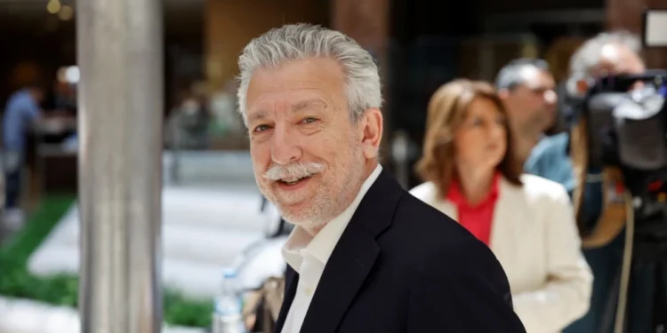 Κοντονής: Μια ετερόκλητη συμμαχία ακροδεξιών, θρησκόληπτων και λαϊκιστών συνθέτει τις κατηγορίες για εσχάτη προδοσία στα Τέμπη