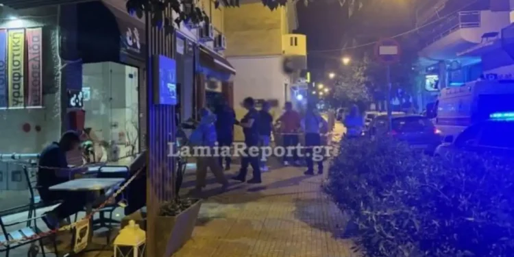 Άγριο έγκλημα στη Λαμία: Δολοφόνησαν ιδιοκτήτη καφετέριας – Τον βρήκαν μαχαιρωμένο μέσα σε λίμνη αίματος