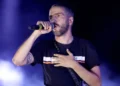 Αντίστροφη μέτρηση για τον ΛΕΞ των 62.000 εισιτηρίων μετά την ποπ μαγεία της Σάττι και τον «ψυχολόγο» Οικονομόπουλο