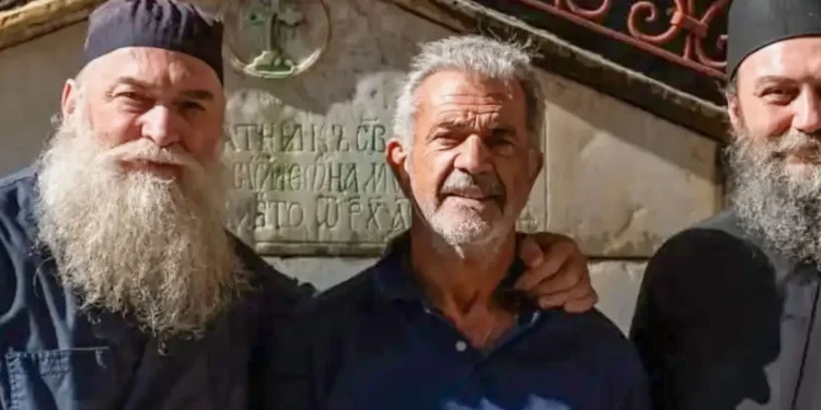 Ο Μελ Γκίμπσον στο Άγιον Όρος – Στη Μονή Χιλανδαρίου για πνευματική απομόνωση