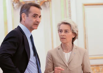 «Καρφιά» Φον ντερ Λάιεν για τις ροές από τη Λιβύη στην επιστολή προς τους ηγέτες της ΕΕ – Η επικοινωνία με Μητσοτάκη