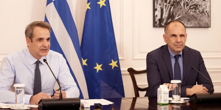 Συναγερμός στην Αθήνα για τις κινήσεις της Λιβύης – Χαμηλές ταχύτητες για ελληνοτουρκικό ραντεβού κορυφής