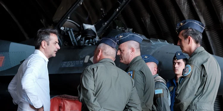 Μητσοτάκης για Σούδα: Δεν έχει καμία βάση ο φόβος για χτύπημα και δεν θα σχολιάσω στρατιωτικές συσκέψεις