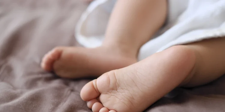 Τραγωδία στην Πάρο: Πήγαν για μπάνιο με το μωρό στον καύσωνα και πέθανε