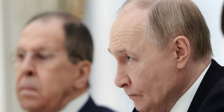 Γιατί η Ρωσία έμεινε έξω από τη σύγκρουση του Ισραήλ με το Ιράν;