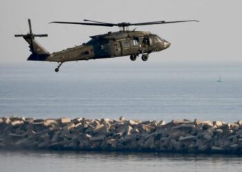 Συνελήφθη 26χρονος Αζέρος που φωτογράφιζε στρατιωτικές εγκαταστάσεις στη Σούδα