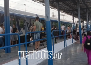 Αναστάτωση σε τρένο από Αθήνα για Θεσσαλονίκη – Βαγόνι γέμισε καπνούς (Εικόνες)