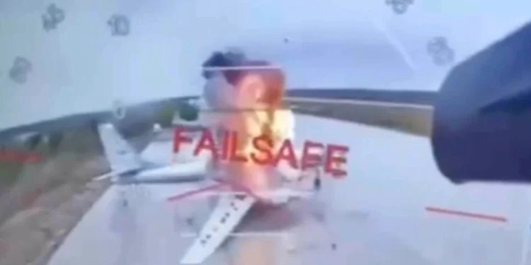 Τι σημαίνει για τη Μόσχα και τον κόσμο το χτύπημα του Κιέβου στις ρωσικές βάσεις