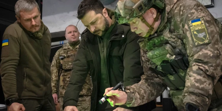 Η νέα τακτική του Κιέβου: Πώς ο Ζελένσκι πέρασε στην αντεπίθεση με ισχυρά πλήγματα, αιφνιδιάζοντας Μόσχα και ΗΠΑ