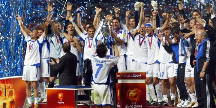 Όταν η Ελλάδα τρέλανε την Ευρώπη σηκώνοντας το Euro 2004 – Τι κάνουν 21 χρόνια μετά οι πρωταθλητές Ευρώπης
