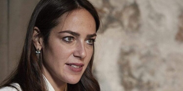 Μιχαηλίδου: Πριμ 10.000 ευρώ σε όποιον εγκατασταθεί μόνιμα σε αυτούς τους τρεις δήμους