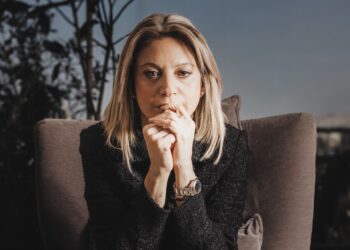 Καρυστιανού για Καραμανλή: Ξεπλύθηκε από 157 αδίστακτους βουλευτές, εν γνώσει τους συγκάλυψαν