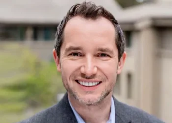 Τα σενάρια για τη δολοφονία-μυστήριο του 43χρονου καθηγητή στην Αγία Παρασκευή: Τα «στενά μέλη» της οικογένειας και το «συμβόλαιο θανάτου»