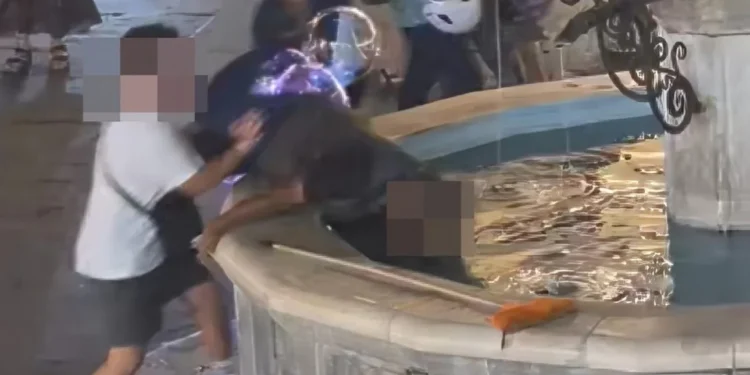 Ρόδος: Εισαγγελική εντολή για εντοπισμό και σύλληψη του δράστη που πέταξε τον άστεγο στο σιντριβάνι