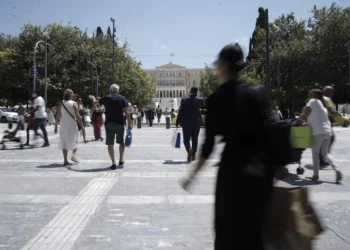 Έρευνα aboutpeople: Τι πιστεύουν οι Έλληνες για τον… εαυτό τους