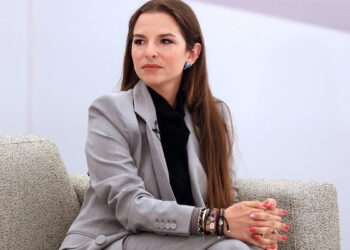 Εριέττα Κούρκουλου Λάτση: Καβγάς με Ισραηλινούς που έβρεχαν γάτες στην Κεφαλονιά – «Πηγαίντε πίσω στη χώρα σας»