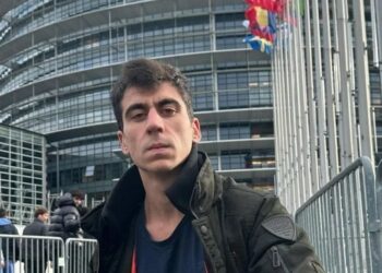 Ο Φείδιας με ψευτοδάκρυα εξηγεί γιατί πήρε συνέντευξη από τον Τατάρ