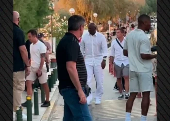 Μάικλ Τζόρνταν: Απίθανο φιλοδώρημα 10.000 ευρώ άφησε στο εστιατόριο στη Βουλιαγμένη