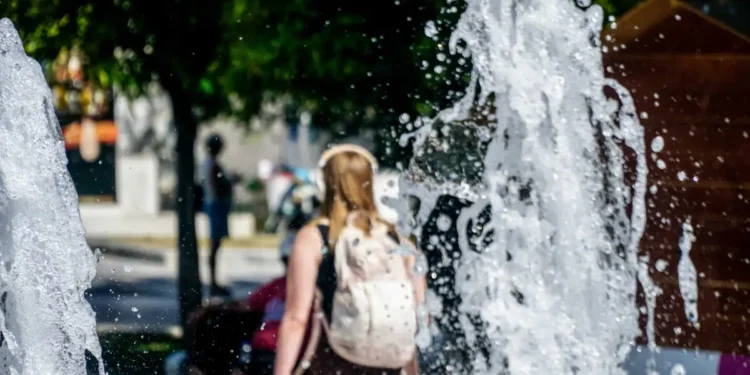 Προ των πυλών ο χειρότερος καύσωνας του καλοκαιριού – Έκτακτο δελτίο από την ΕΜΥ, μέχρι 42 βαθμούς το θερμόμετρο