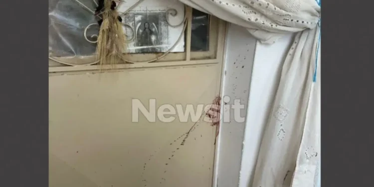 Μέγαρα: Έτρεξαν στα χωράφια για να σωθούν τα 3 μέλη της οικογένειας που μαχαιρώθηκαν από τον 37χρονο – «Δεν είναι κακός άνθρωπος»