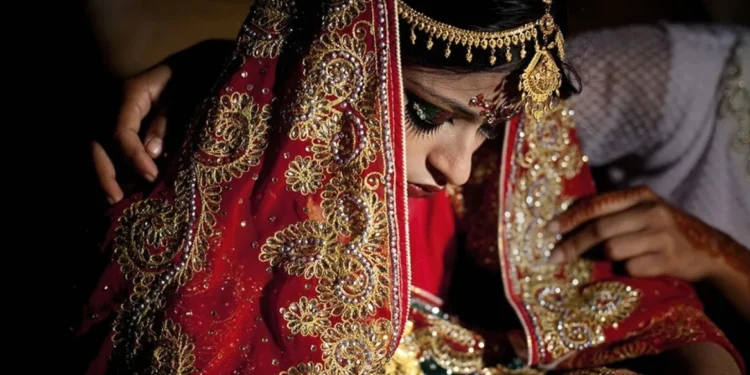 Νύφες ετών έξι: Σοκαριστικές εικόνες δείχνουν κορίτσια που αναγκάζονται να παντρευτούν πριν πάνε σχολείο