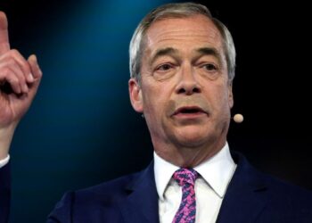 Ο Νάιτζελ Φάρατζ προκαλεί για τα Γλυπτά του Παρθενώνα – «Αν είχαν παραμείνει στην Ελλάδα, σήμερα δεν θα υπήρχαν»