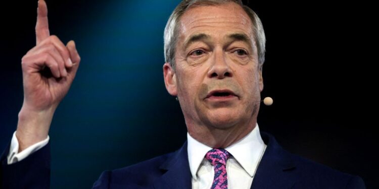 Ο Νάιτζελ Φάρατζ προκαλεί για τα Γλυπτά του Παρθενώνα – «Αν είχαν παραμείνει στην Ελλάδα, σήμερα δεν θα υπήρχαν»