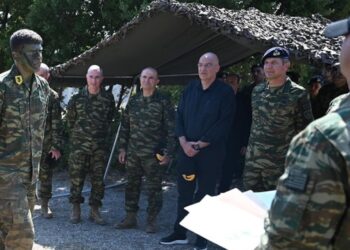 Νίκος Δένδιας: Τα πάνω-κάτω στις Ένοπλες Δυνάμεις – Αυξήσεις μισθών