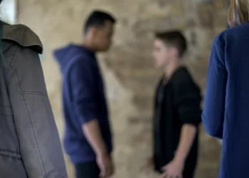 Άγριος ξυλοδαρμός 19χρονου στη Σάμο: Υπερασπίστηκε νεαρό έξω από κλαμπ – «Ήθελαν να τον σκοτώσουν», ξεσπά η μητέρα του