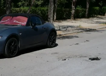 Αυτοπυρπολήθηκε γυναίκα έξω από την Αίγλη Ζαππείου