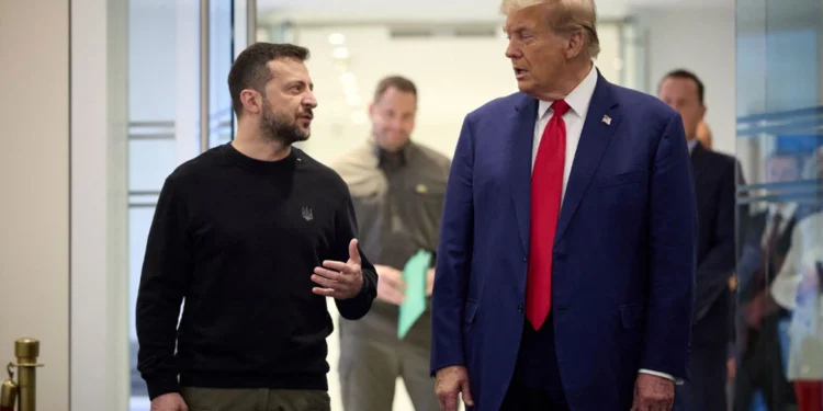 Financial Times: Ο Τραμπ ρώτησε τον Ζελένσκι «μπορείς να χτυπήσεις τη Μόσχα, εάν πάρεις όπλα μεγάλου βεληνεκούς;»