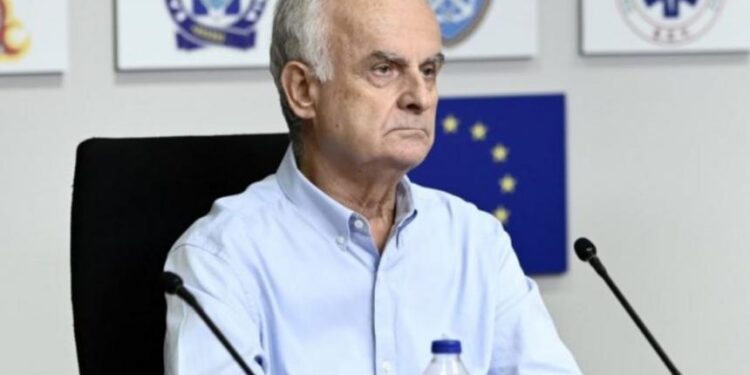 Ζιακόπουλος για καύσωνα: «Οι μετεωρολόγοι δεν μπορούν να λένε και να ξελένε»