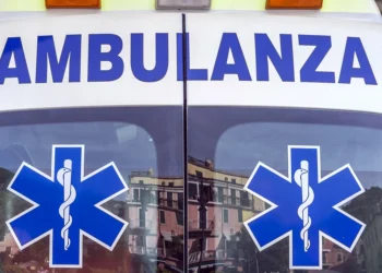 Σοβαρό ατύχημα στην Ιταλία: 18 μηνών αγοράκι έπεσε από αυτοκίνητο εν κινήσει – Νοσηλεύεται σε κρίσιμη κατάσταση